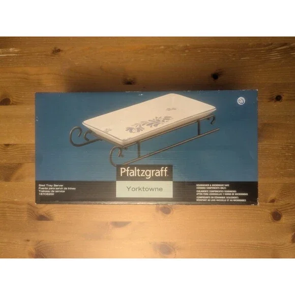 Pfaltzgraff Yorktowne Vintage Sled Tray Server - Picture 2 of 11